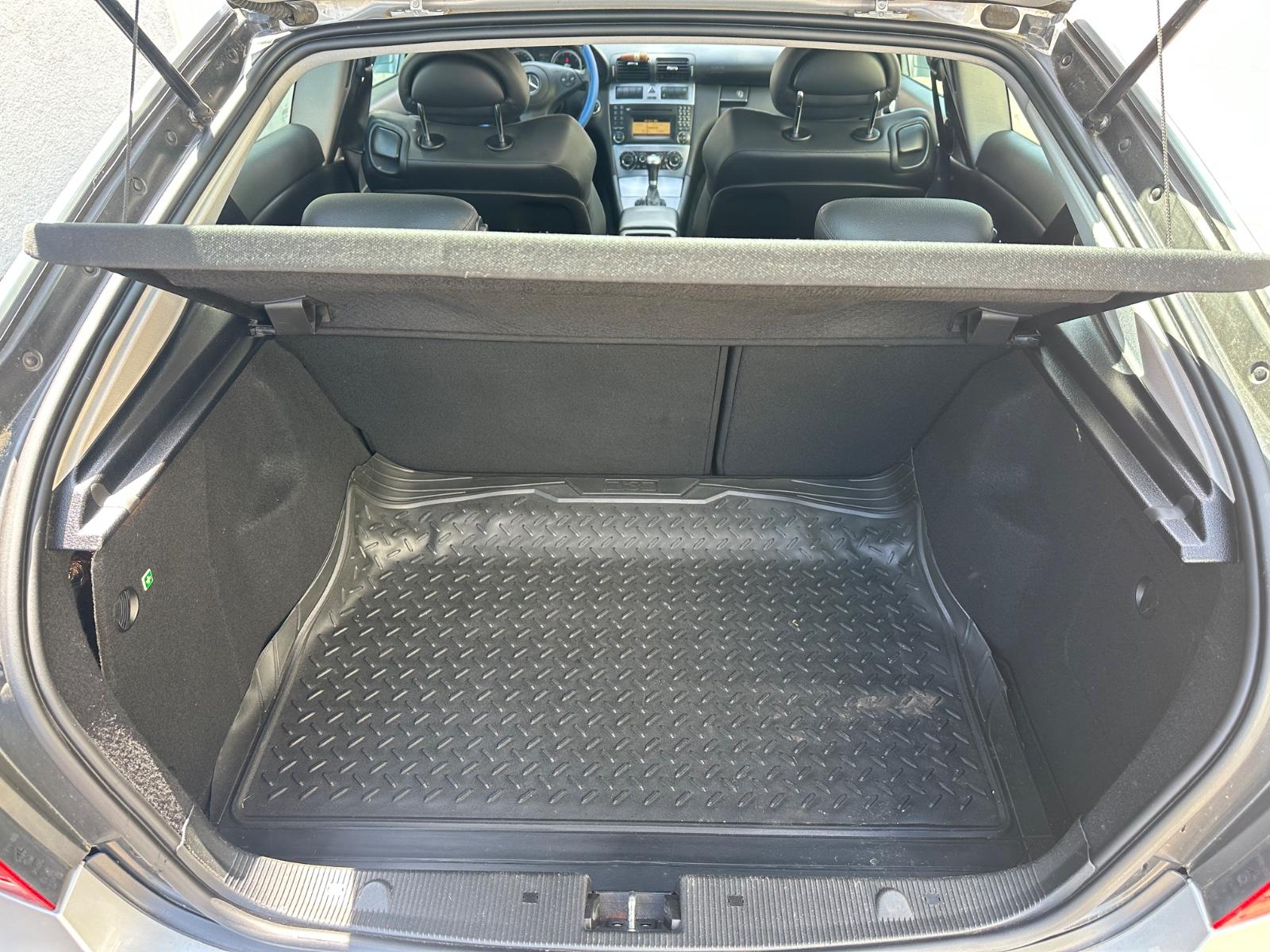Mercedes-Benz CLC 200 KOMPRESSOR/ Automat/ Sitzhz/ Teilleder/