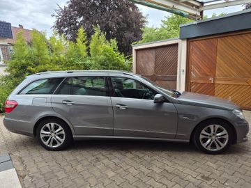 Mercedes E 250 - 11