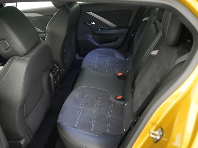 Astra L LIM PHEV ULTIMATE PAKET AT+AHK+NAVI+360