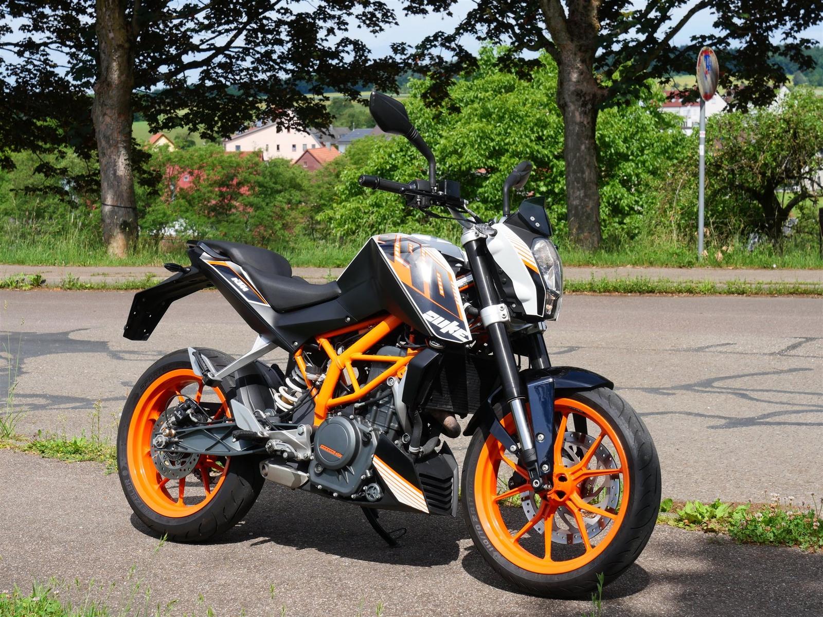 KTM 390 Duke