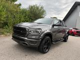 Dodge RAM 1500 HEMI 5.7 CREW CAB SPORT HOCH & BREIT 23 - gebrauchte Dodge RAM aus dem Jahr 2023