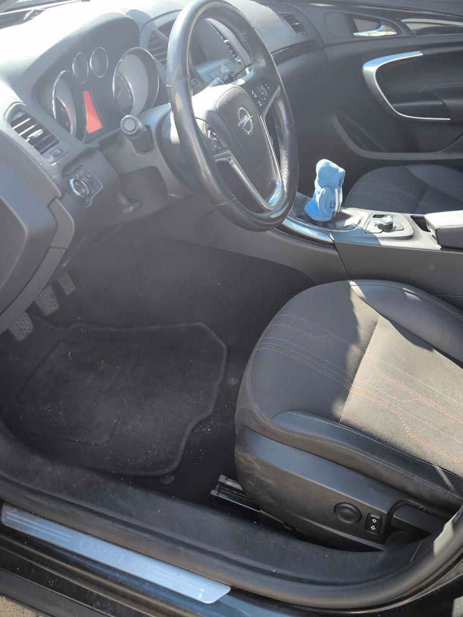 Opel Insignia 2012 — photo 6