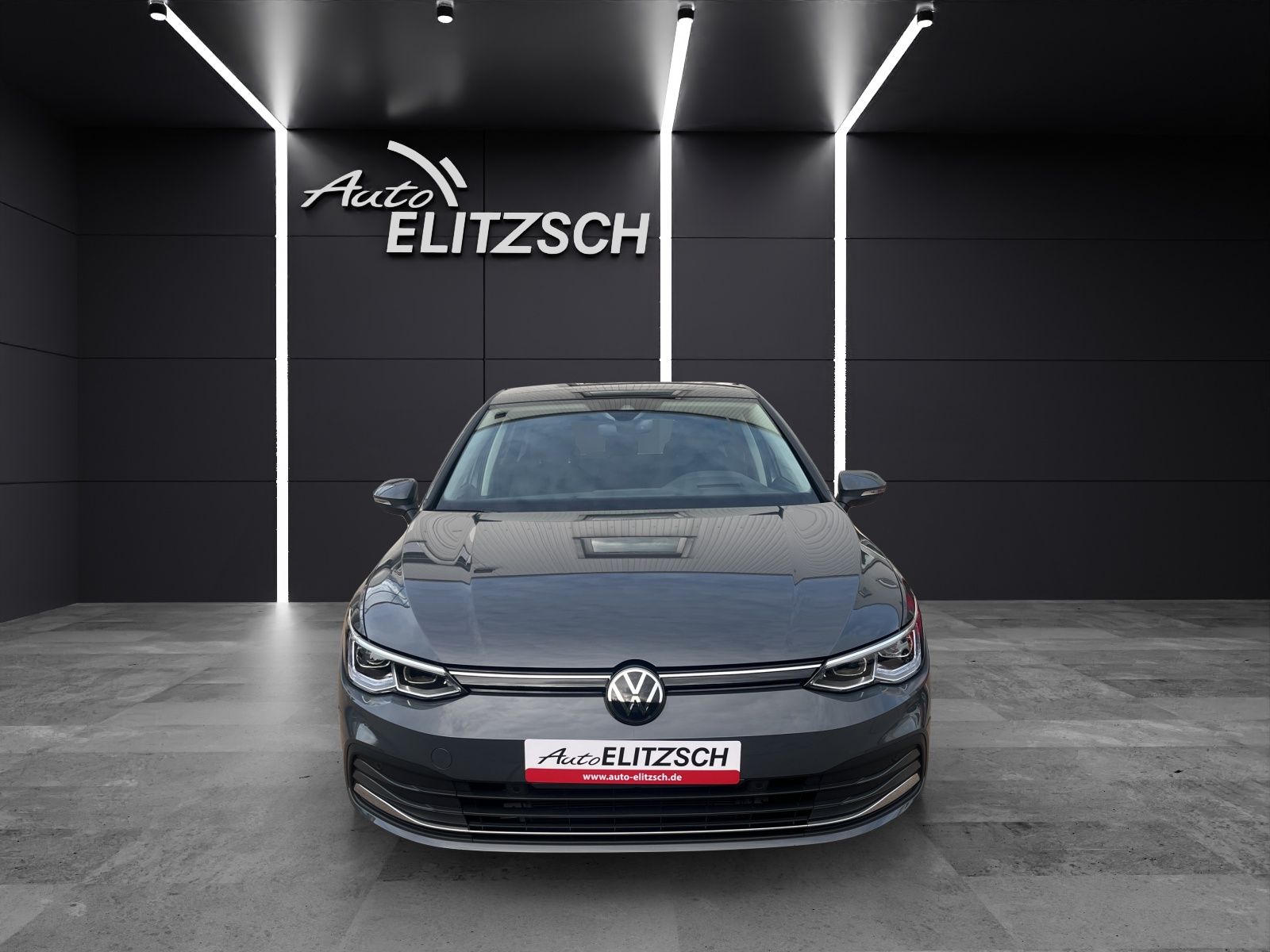 Fahrzeugabbildung Volkswagen Golf VIII TDI DSG AHK PANORAMA Kamera HuD ACC LE