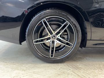 Mercedes E 200 - 8