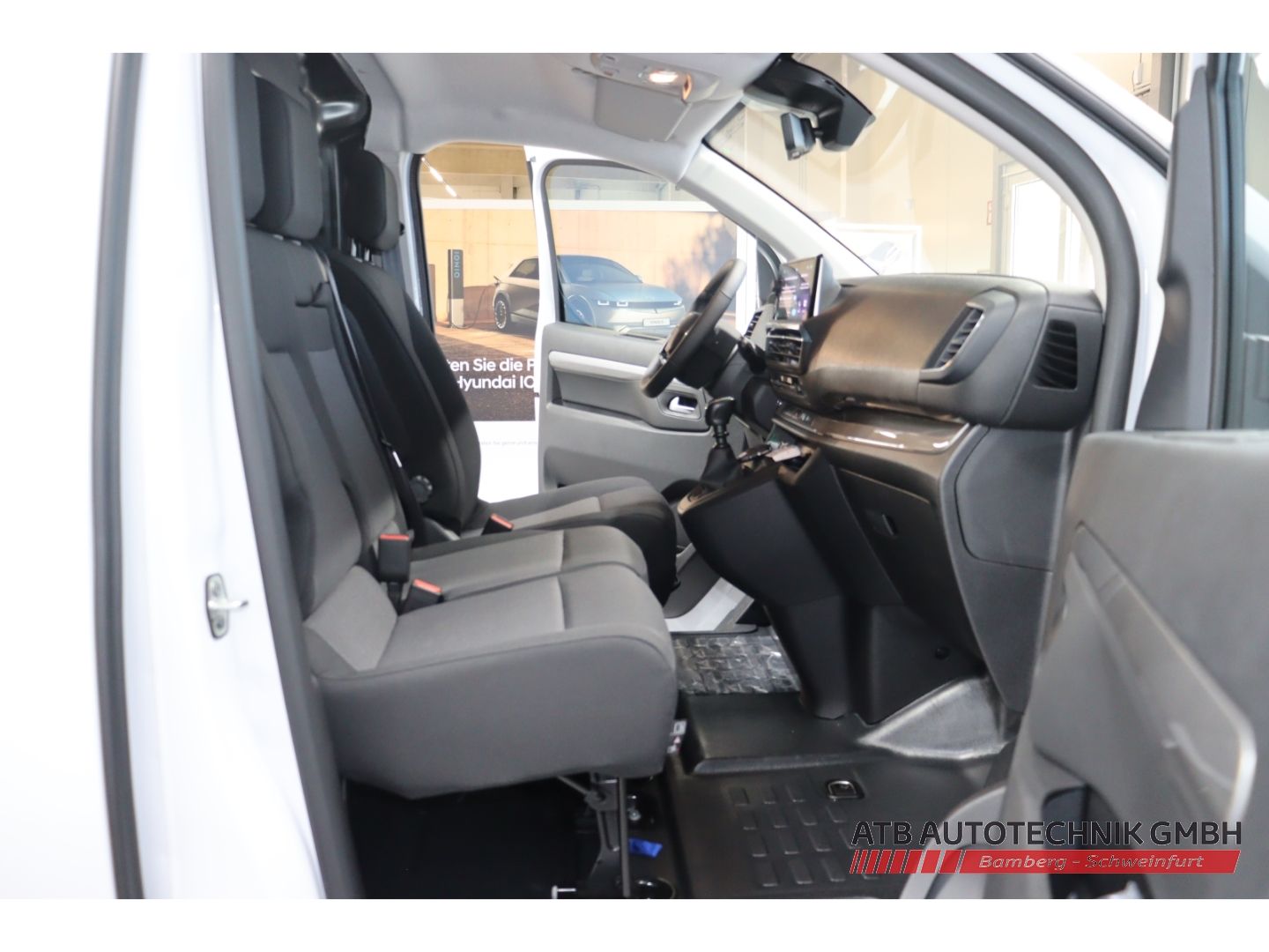 Fahrzeugabbildung Fiat Scudo Serie 2 Kastenwagen L3 2.0 Hdi 145 PS Comf