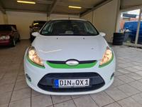 Ford Fiesta Titanium neue Allwetterreifen, Tüv u.v.m