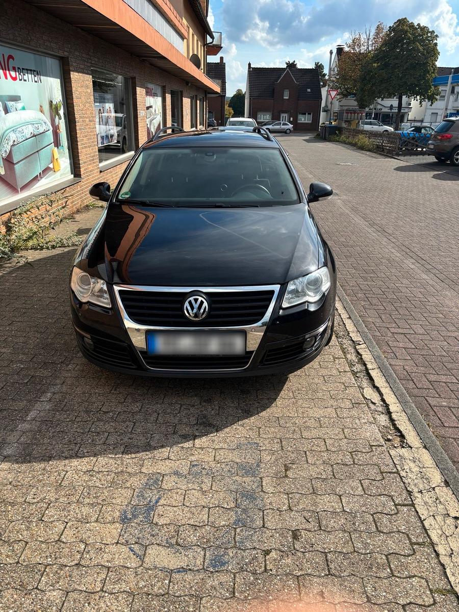 Volkswagen Passat 2007 — rear view