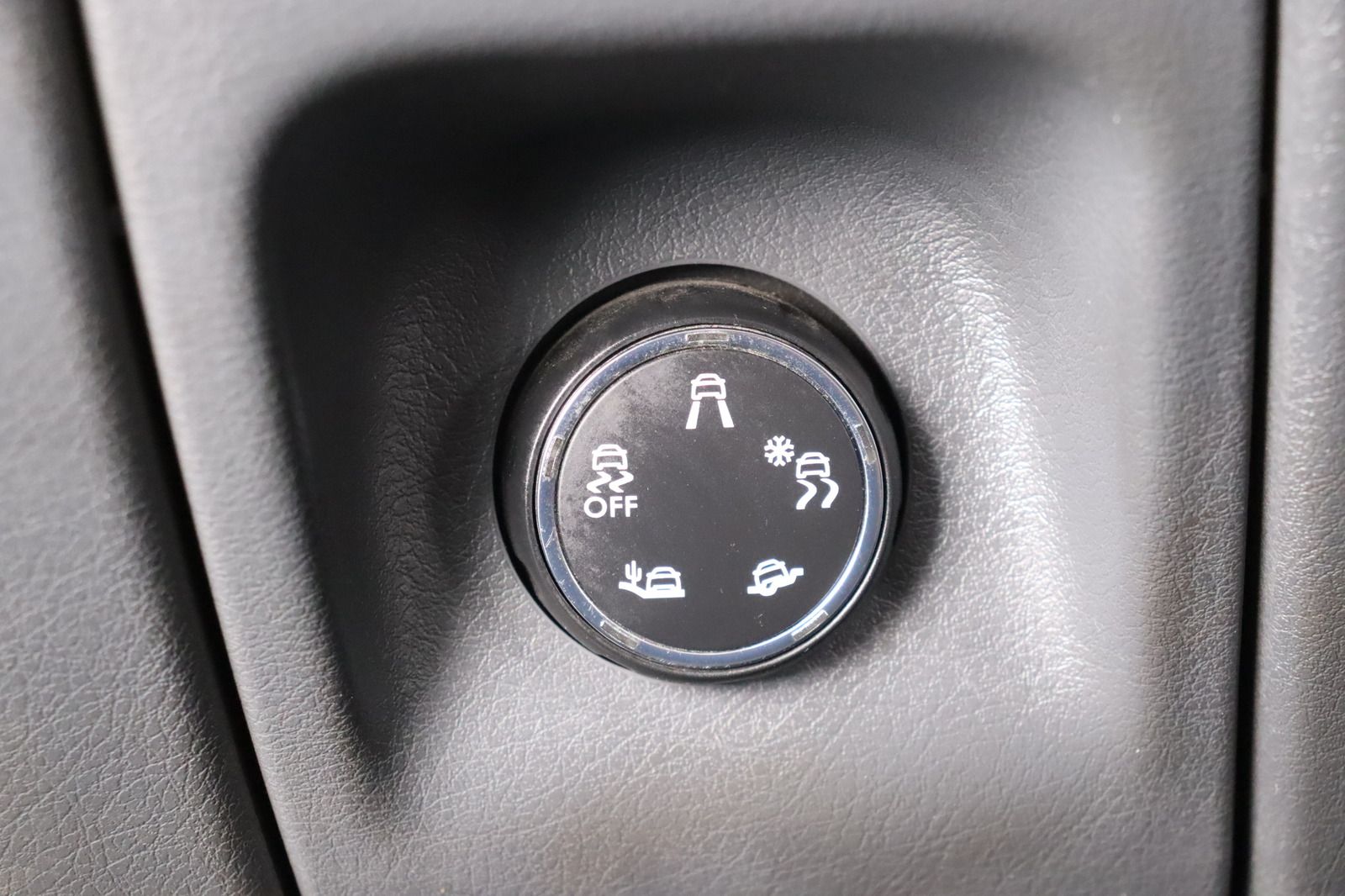 Fahrzeugabbildung Citroën Jumpy L2 2.0 HDI 125 FAP Exclusive 8-Sitzer