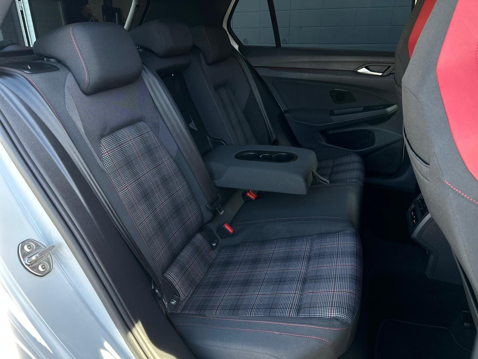 VW Golf 2.0TSI GTI* MATRIX#SHZ#LH#HUD#AHK#ACC#KEYLE - Image 17