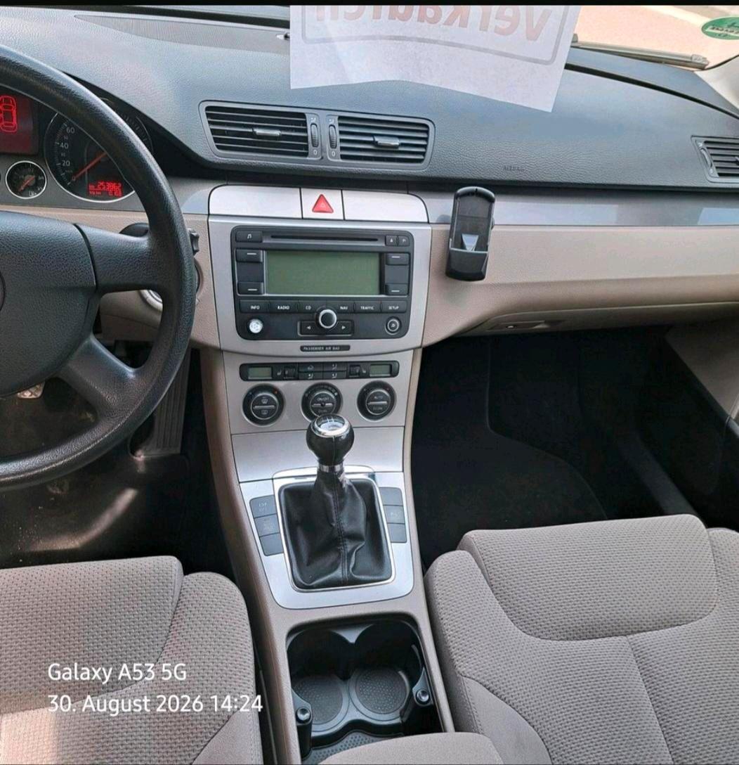 Volkswagen Passat 2006 — photo 9