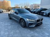 Volvo S60 T4 R-DESIGN+BLIS+NAVI+LEDER+CAM+EL.SITZE - gebrauchte Volvo S60 aus dem Jahr 2020