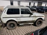 Lada TAIGA 4x4 WENIG-KM 50.TKM - Lada Taiga mit Benzin-Antrieb: Allradantrieb