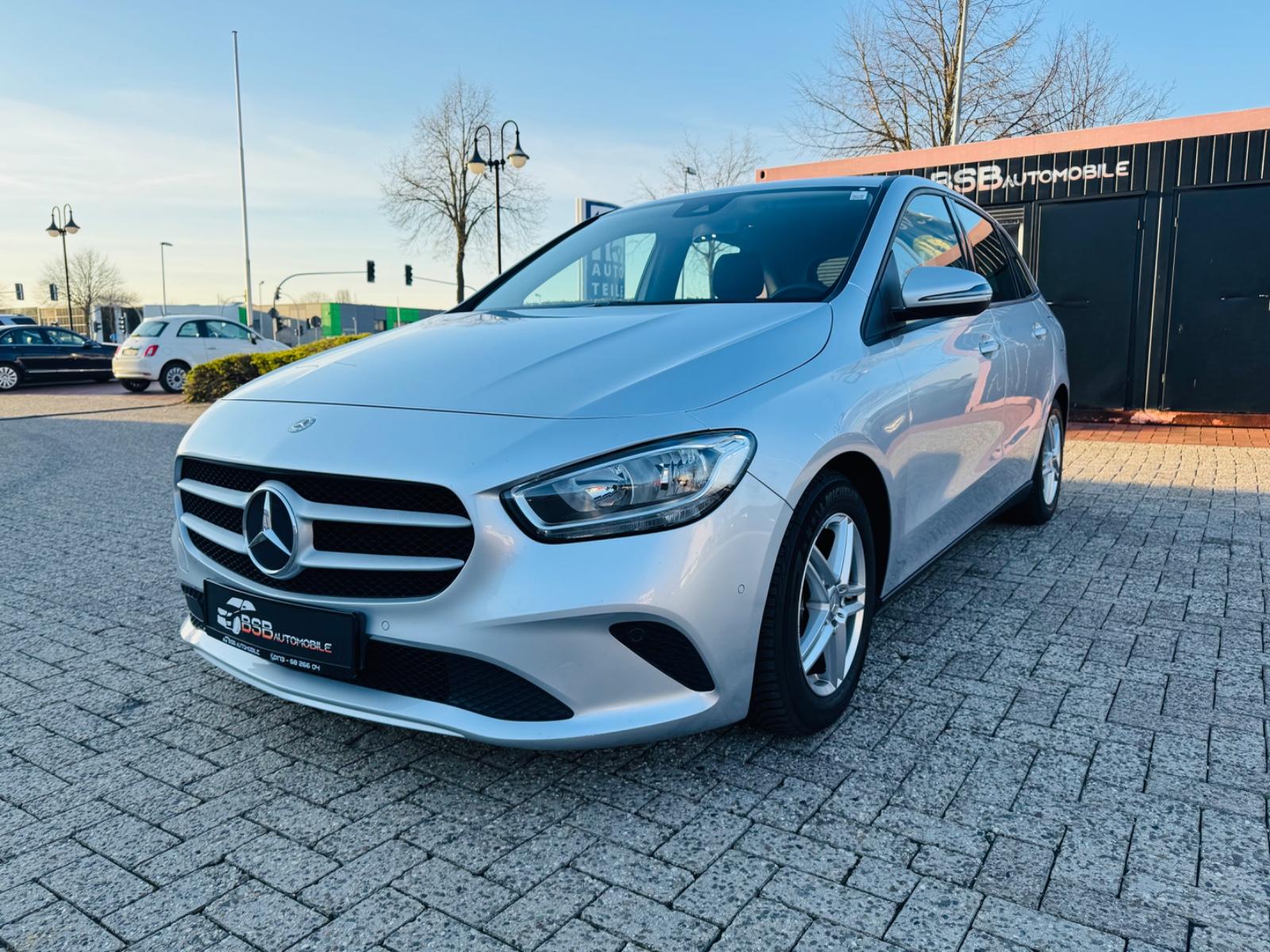 Mercedes-Benz B 180 B Automatik*Navi*Teilleder*Tempomat