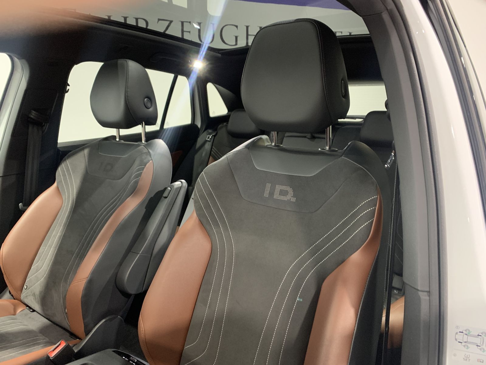 Fahrzeugabbildung Volkswagen ID.4 Pro Performance*WP*Pano*AHK*LED-Matrix*