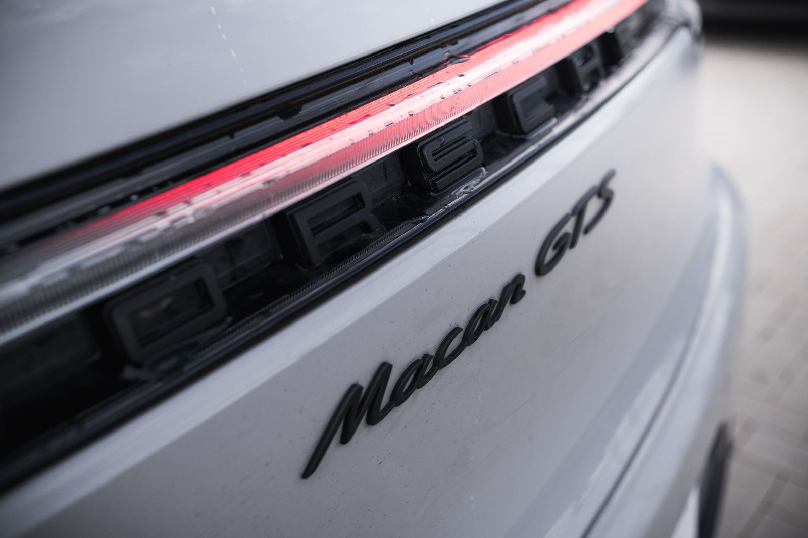 Fahrzeugabbildung Porsche Macan GTS-Servo Plus-LED-Sport-Design-Paket