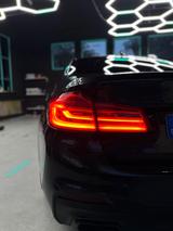 BMW 550i xDrive A - - scheckheftgepflegte BMW 550