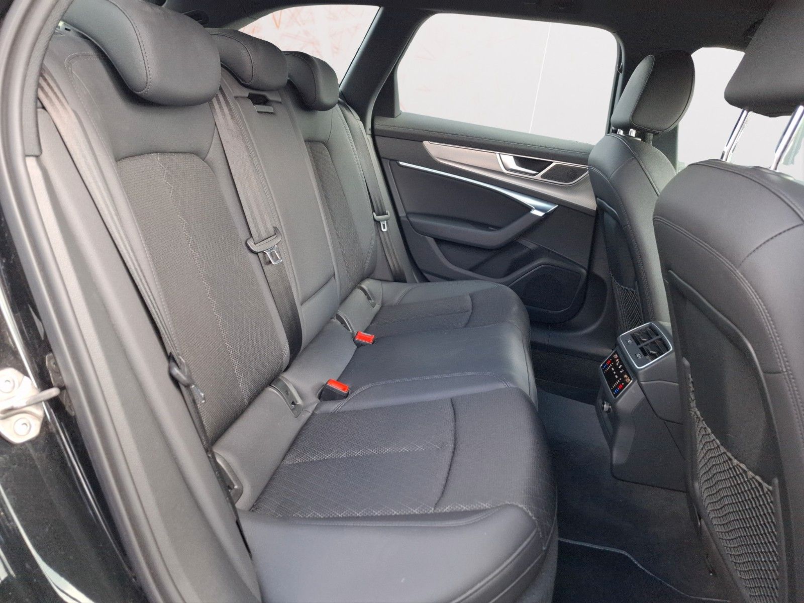 Fahrzeugabbildung Audi A6 Avant 40 TDI design ! AHK !