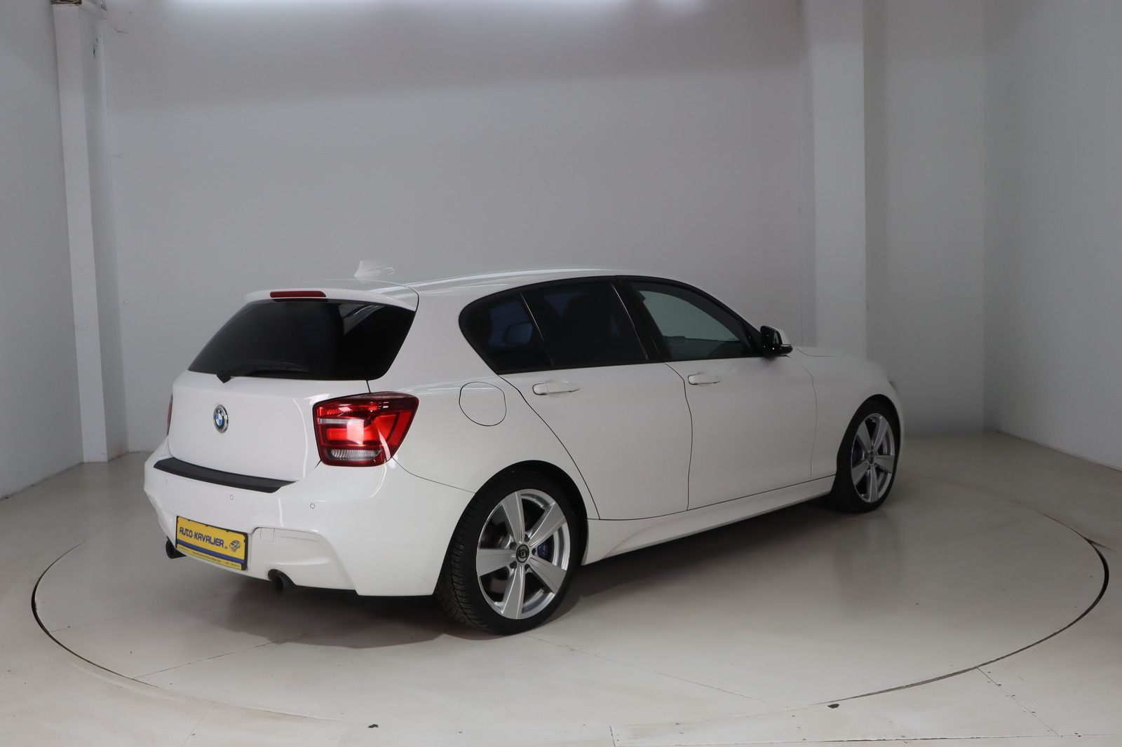 Fahrzeugabbildung BMW M135i xDrive