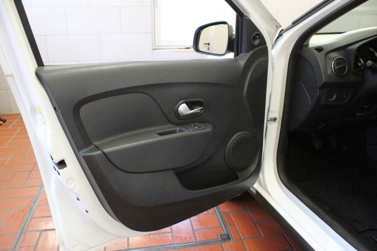 Fahrzeugabbildung Dacia Sandero TCe 90 Stepway *Media-Nav*