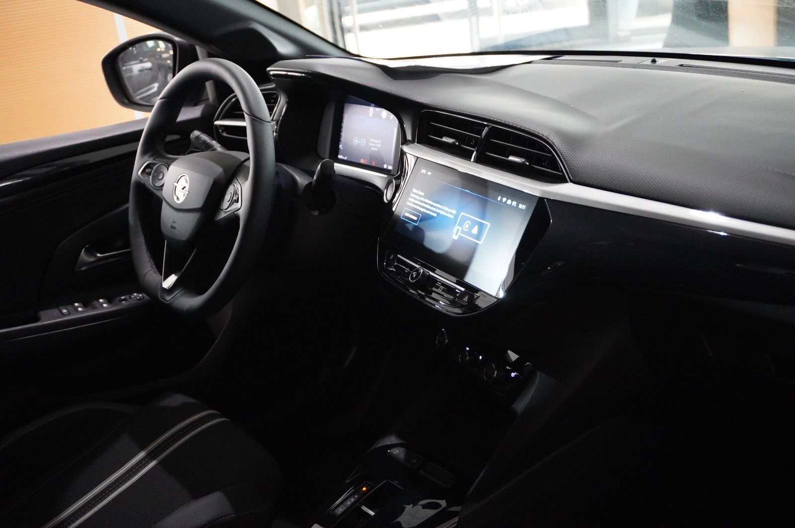 Fahrzeugabbildung Opel Corsa F 1.2T GS SPORT NAVI/LED/KAMERA/SPORT/DAB+