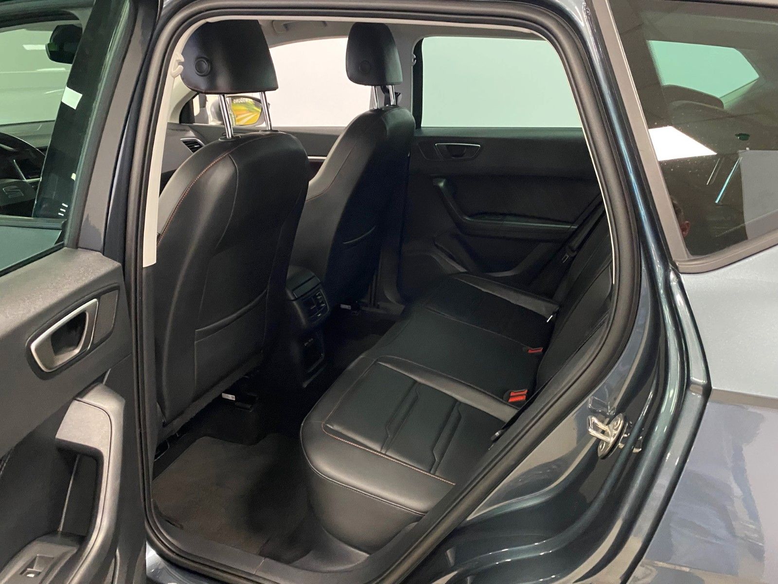Fahrzeugabbildung SEAT Ateca 1.5 TSI 110kW FR DSG+AHK+ACC+VOLLLEDER+LED