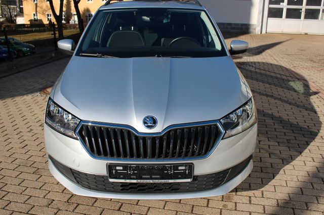 Skoda Fabia Combi Ambition , Navigation,AHK,SHZ,Tempo.