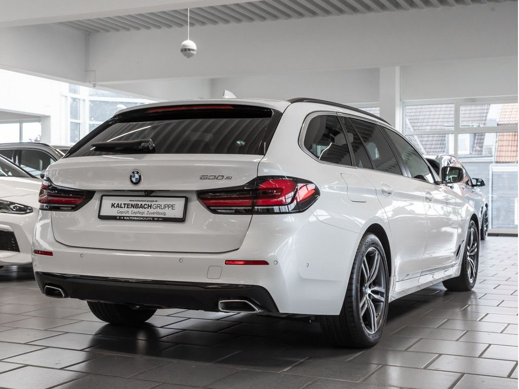 BMW 530e Touring AHK LED ACC NAVI KAMERA SHZ PDC foto 5