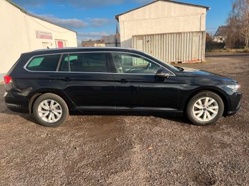 Volkswagen Passat - 3