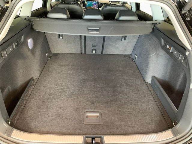 Passat Variant 2.0 TDI DSG ELEGANCE +AHK+MATRIX+