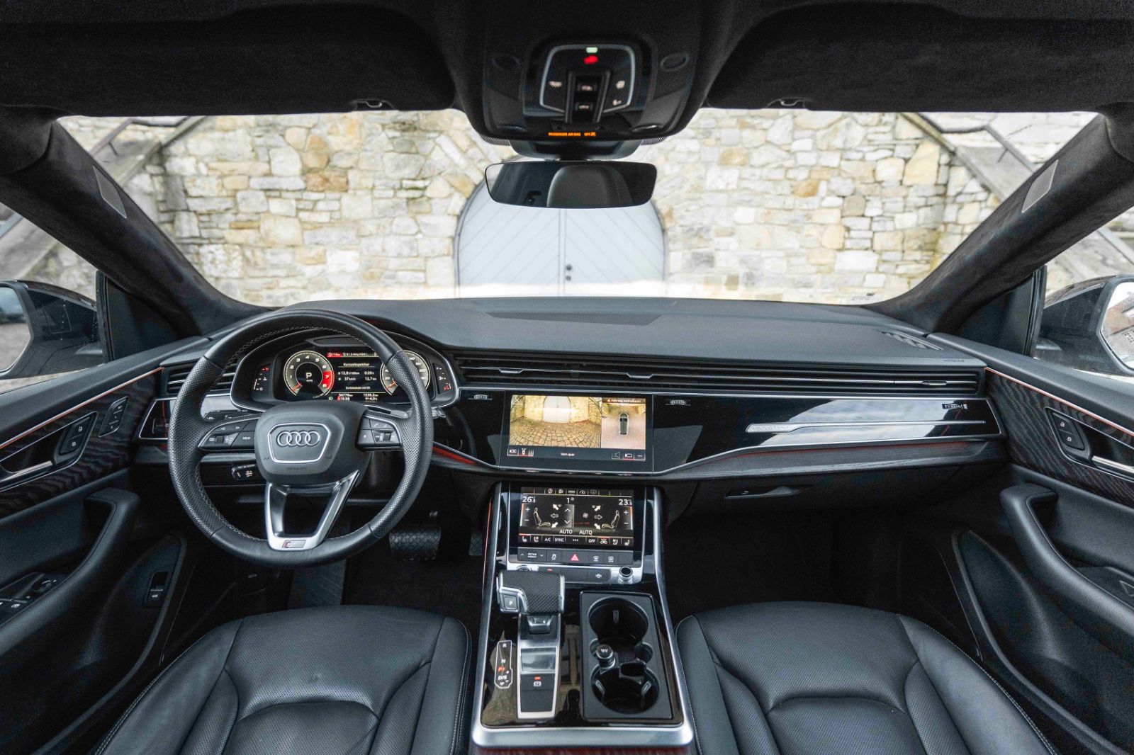 Fahrzeugabbildung Audi Q8 55 TFSI Quattro S-LINE B&O 3D ACC MATRIX NAV