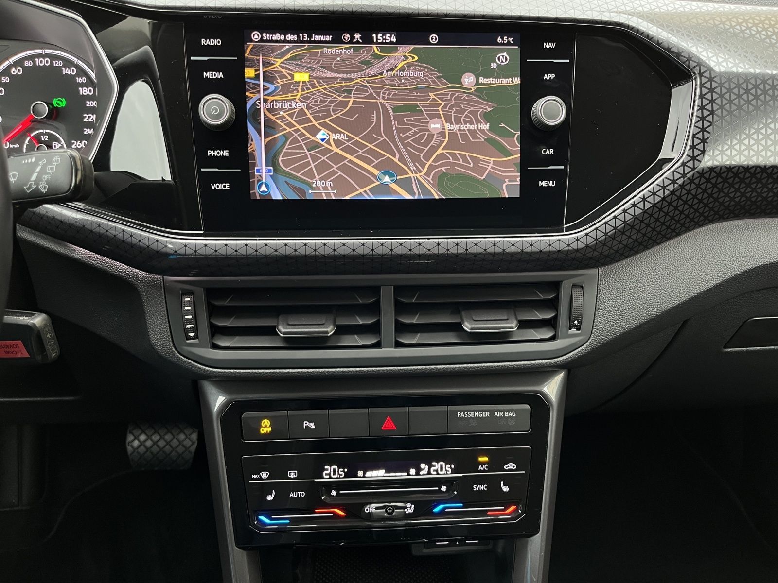 Volkswagen T-Cross - Bild 12