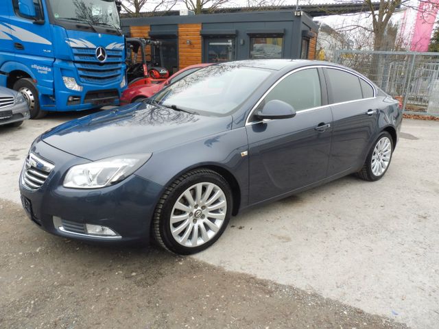 Opel Insignia A Lim. Cosmo 4x4  Navi AHK BI-Xenon