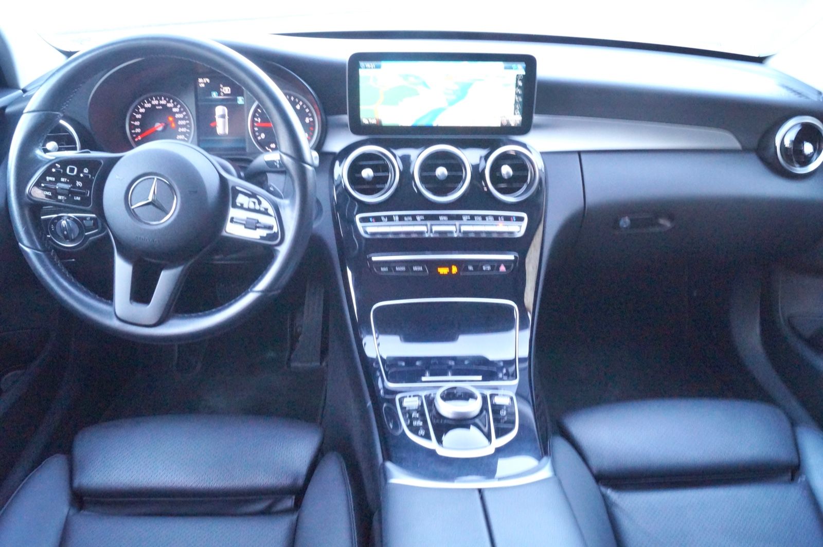 Fahrzeugabbildung Mercedes-Benz C 220 d T BUSINESS PLUS*9 G TRONIC+HIGH END*