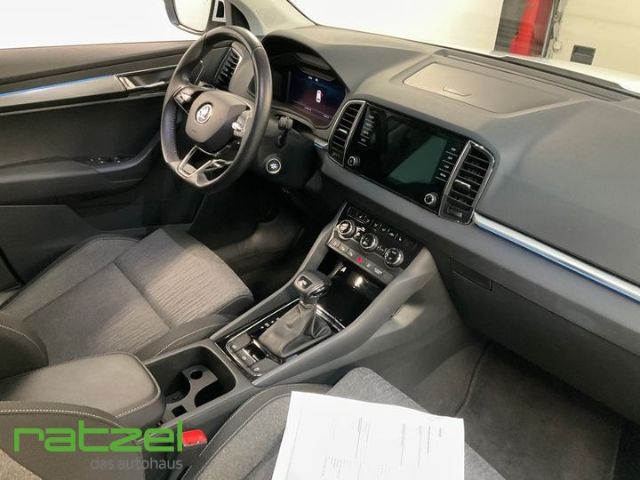 Fahrzeugabbildung SKODA Karoq Style TSI 1.5 Aut. El. Panodach digitales