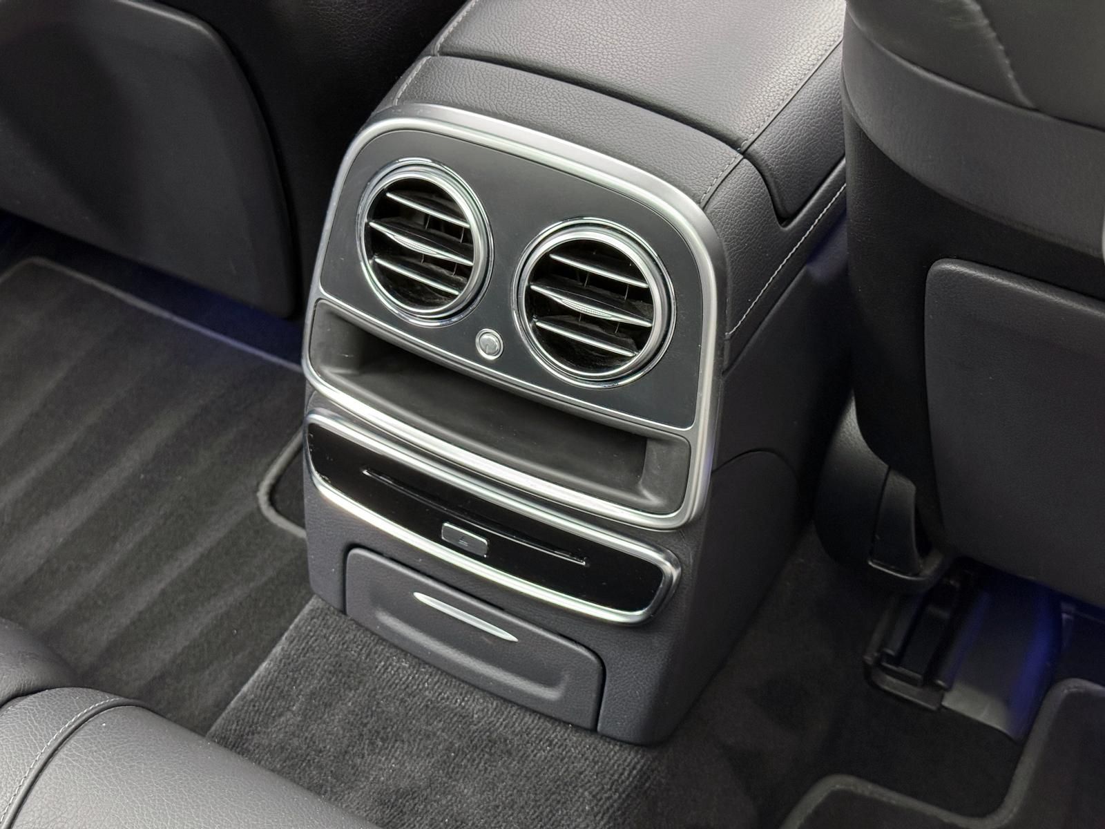 Fahrzeugabbildung Mercedes-Benz AMG 4MATIC/BURMES/HUD/PANO/DISTRO/3xTV/CHAUFFEUR
