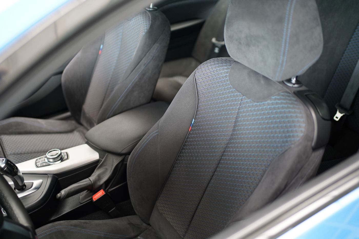 Fahrzeugabbildung BMW 118iA M-Sport KlimaA+LED+Navi+PDC+SHZ+Multi-Lenk