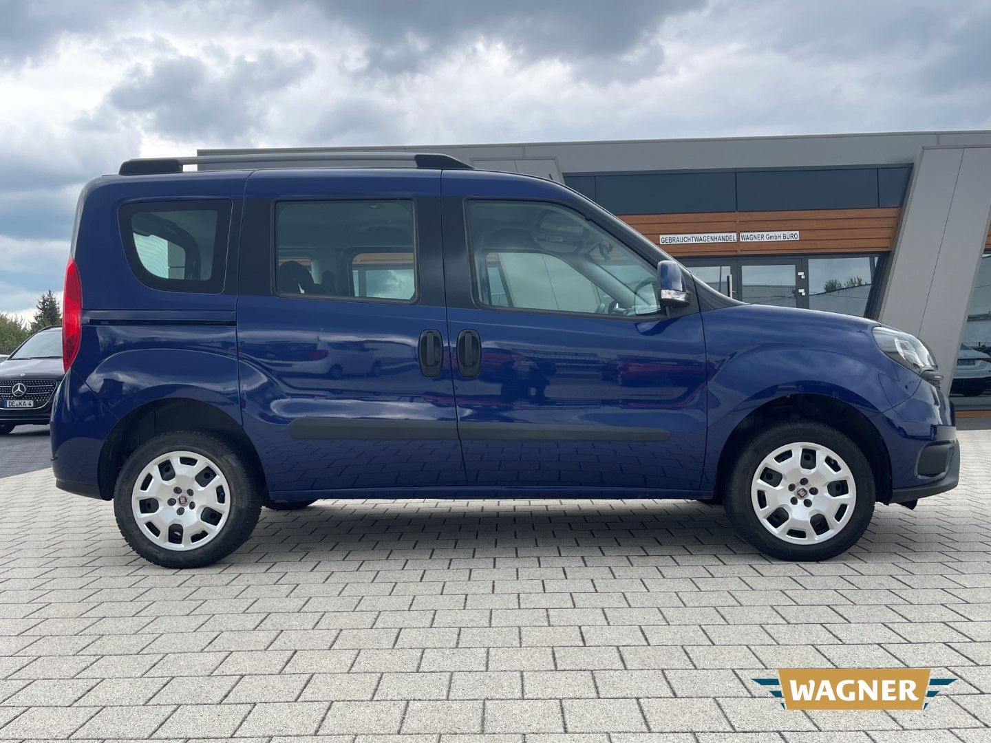 Fahrzeugabbildung Fiat Doblo SX Kombi 1.4 T-Jet Klimaanlage