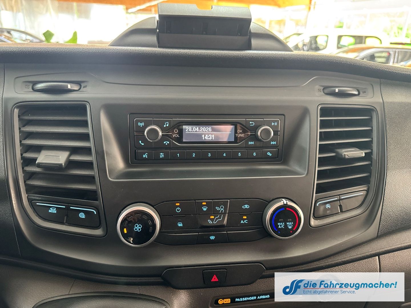 Fahrzeugabbildung Ford Transit Custom Kasten 280 L1 DAB SHZ Notbremsass