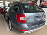 Skoda Octavia 2.0 TDI DSG 4x4 Scout Combi Scout - Skoda Octavia: TDI Scout