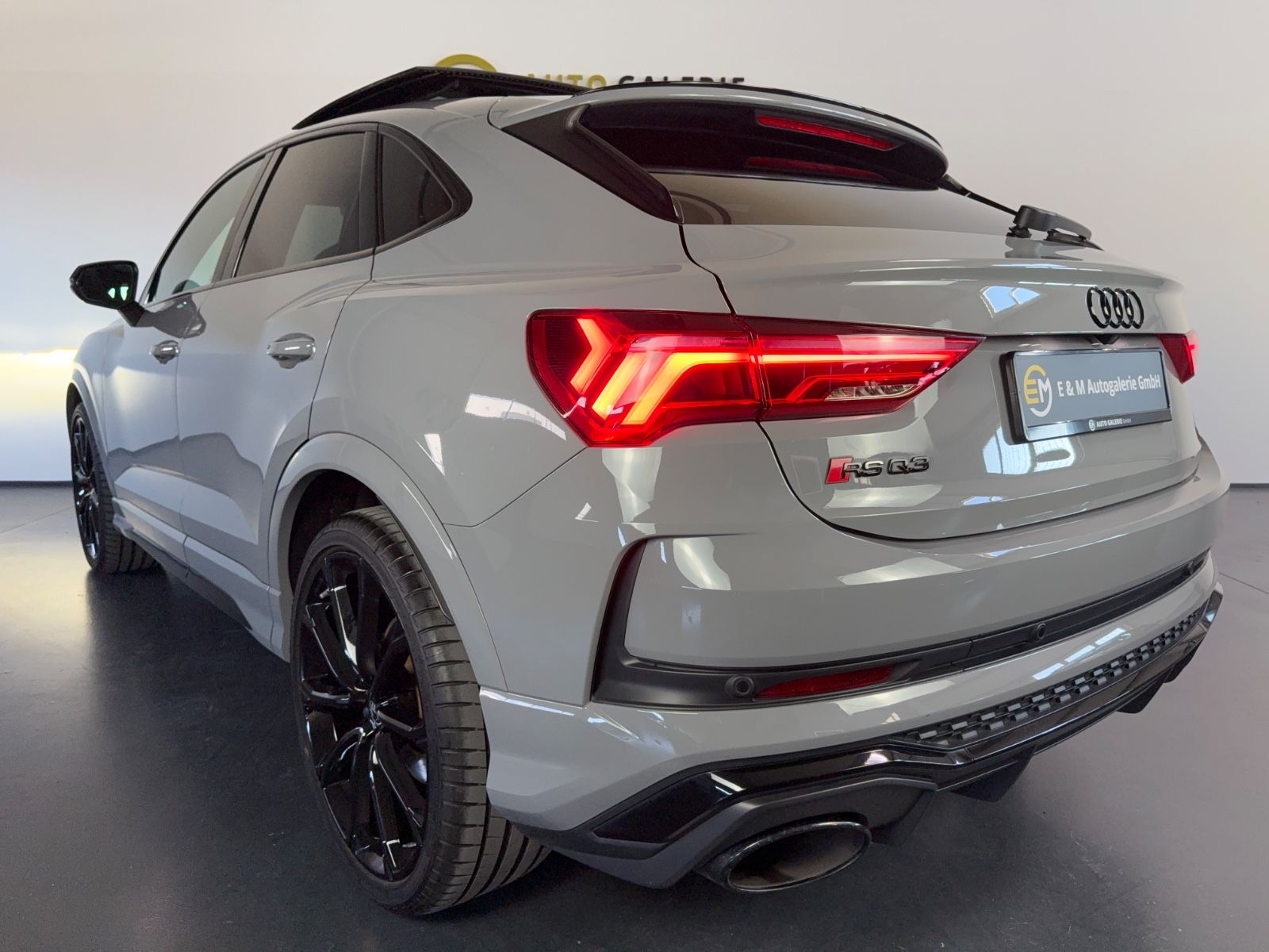 Audi RSQ3 Sportback 2.5 TFSI qu Pano Sonos Matrix 21 foto 3
