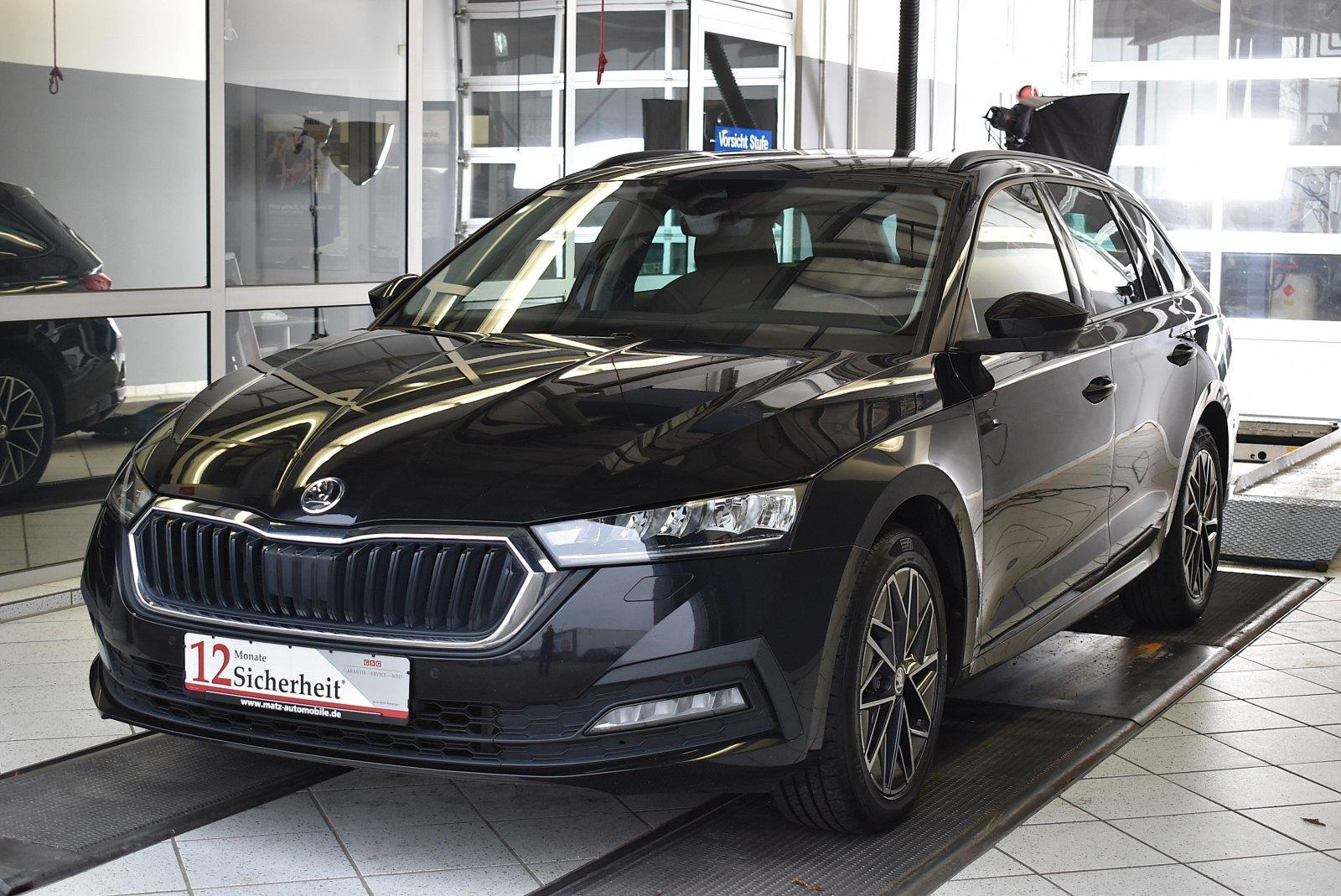 Skoda Octavia Combi 2.0TDI DSG LED*SHZ V+H*Tacho digit