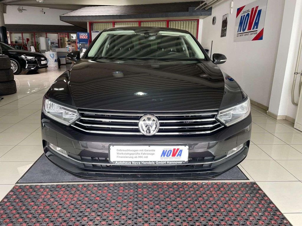 Image of Volkswagen Passat
