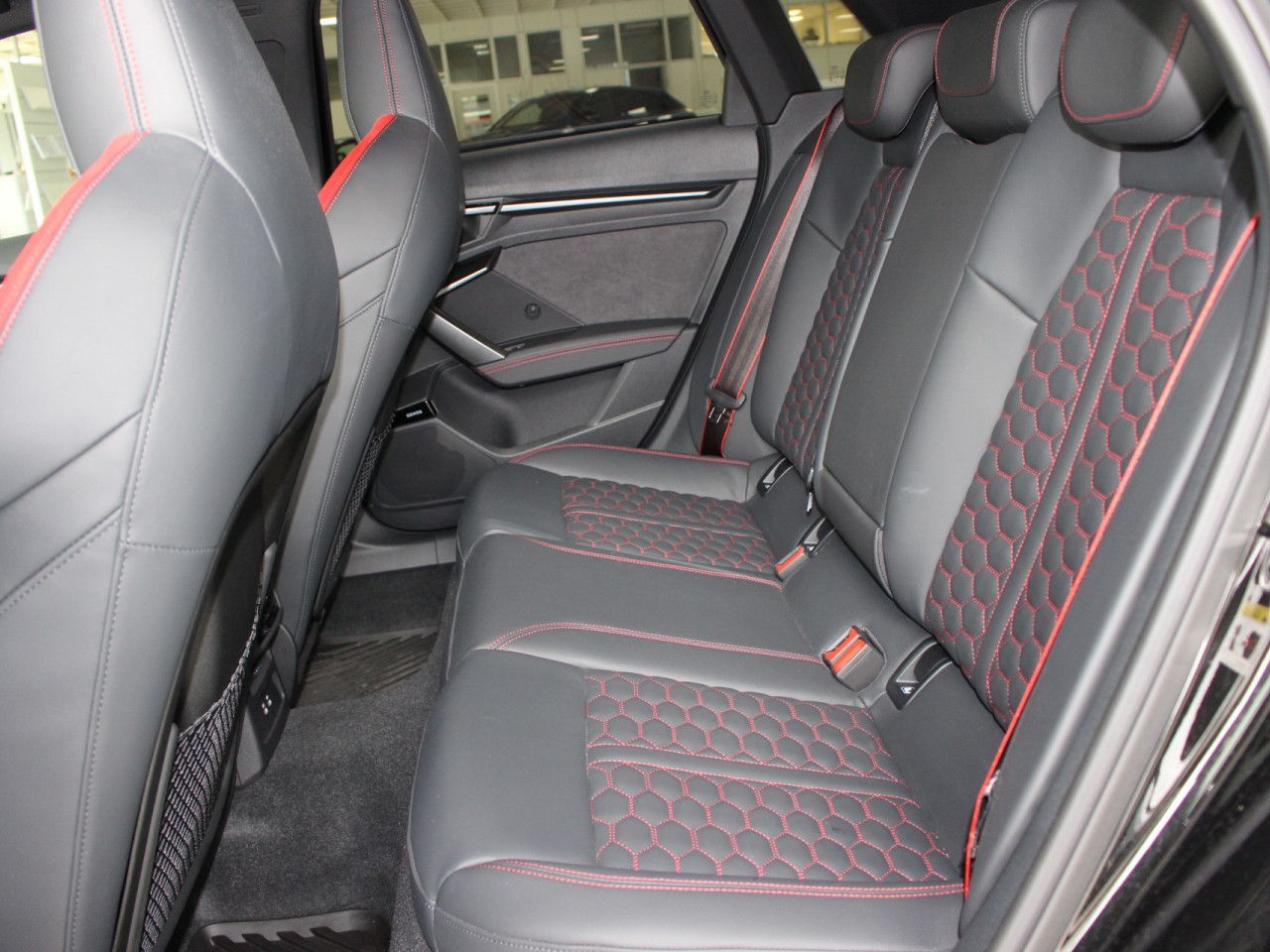 Fahrzeugabbildung Audi RS3 TFSI Sportback quattro