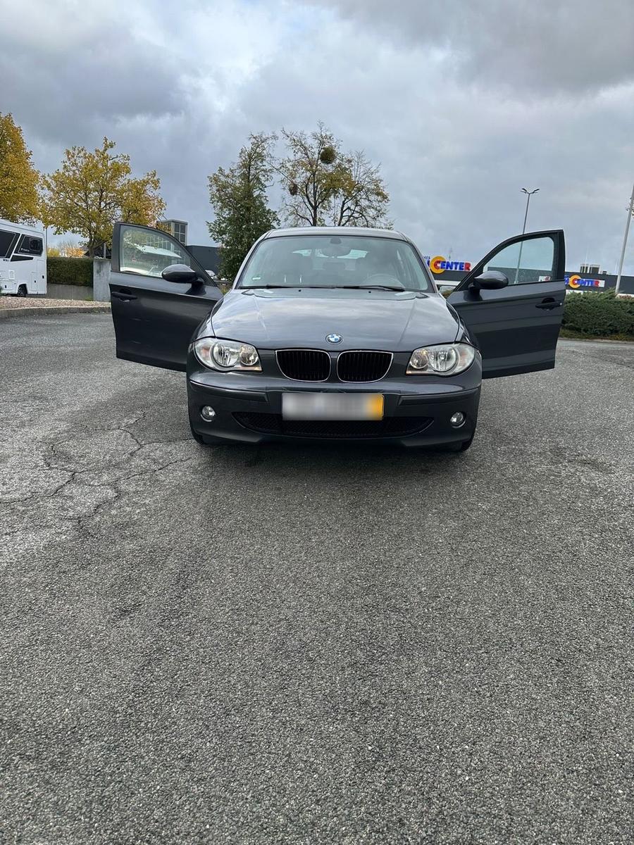 BMW 118