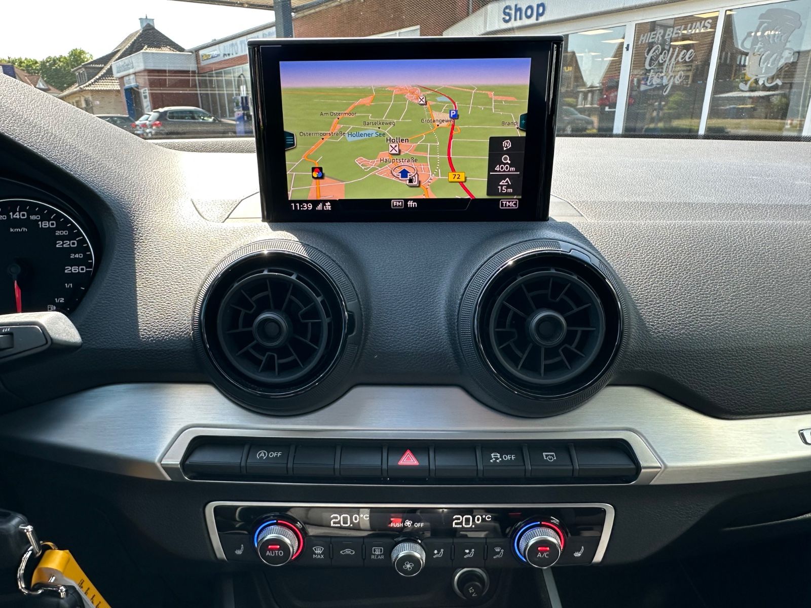 Fahrzeugabbildung Audi Q2 1.0 TFSI sport ultra Navi/GRA/SHZG/Einparkh