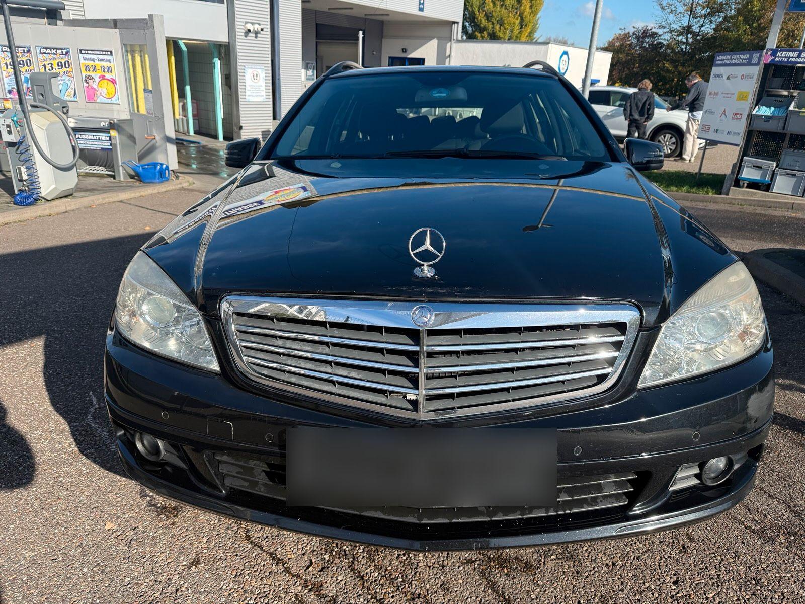 Mercedes-Benz C180 2009 — rear view