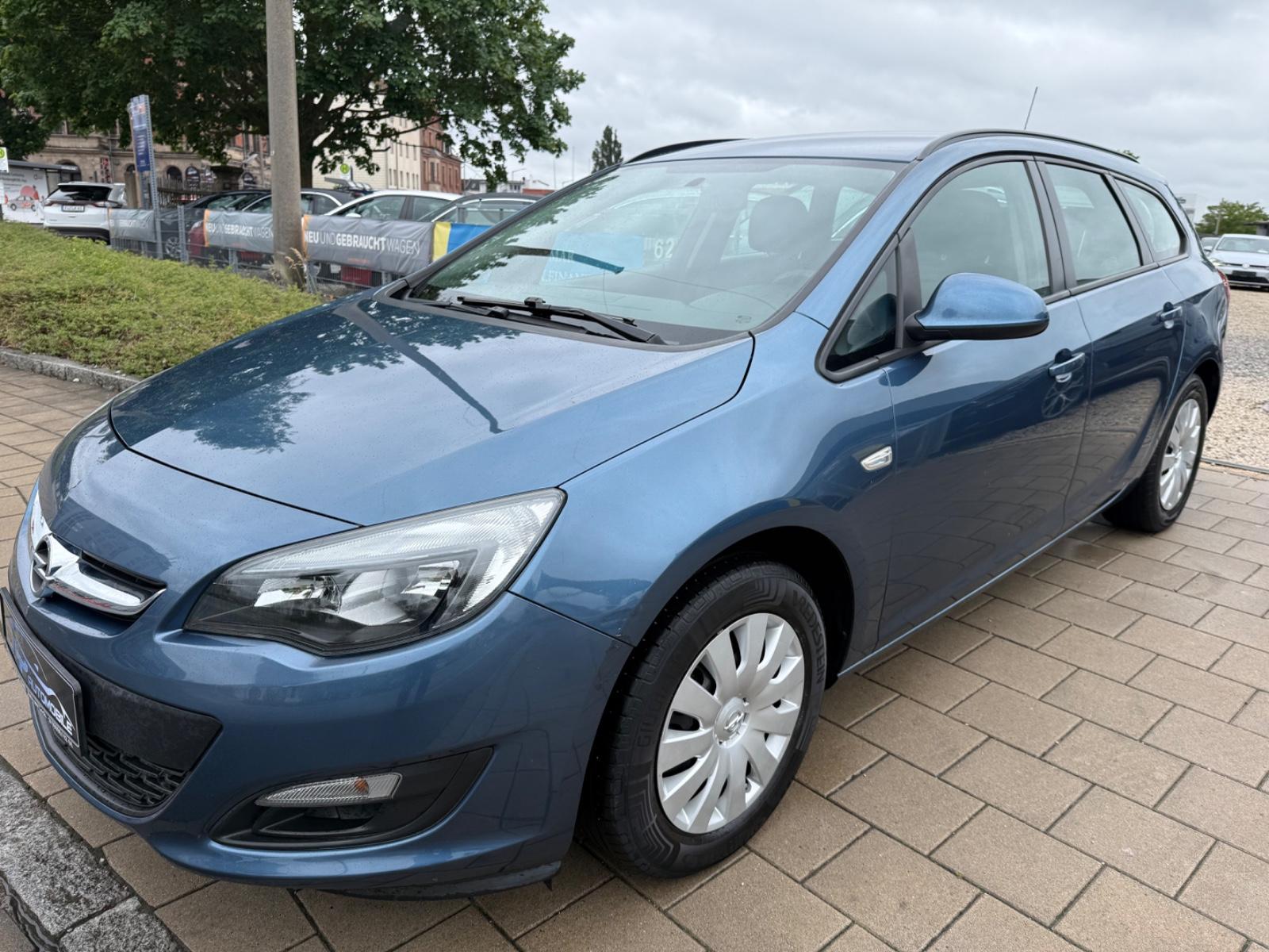 Opel Astra J Sports Tourer Selection