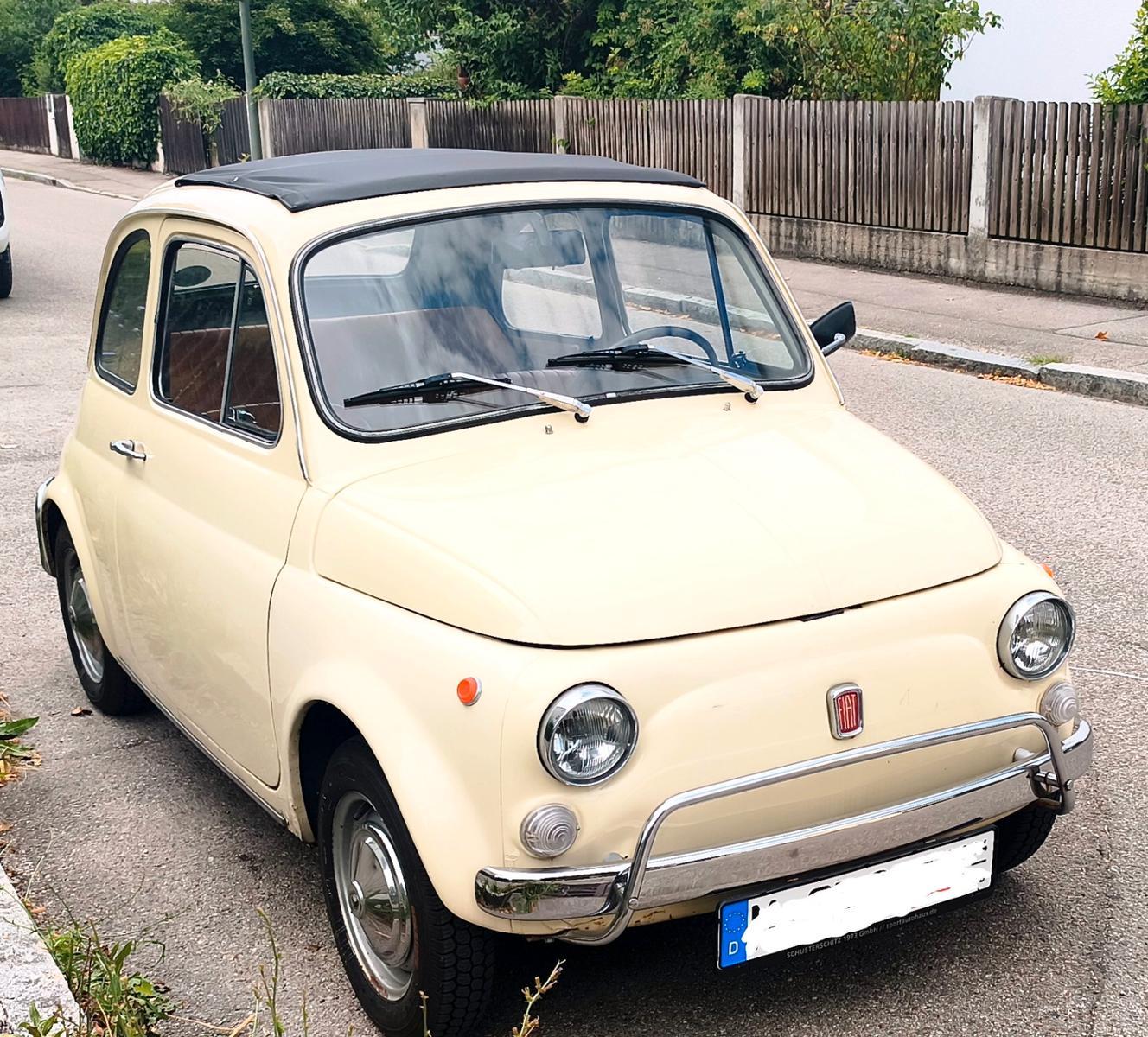 Fiat 500L, hört auf Luigi, mit neuem Faltdach und TÜV