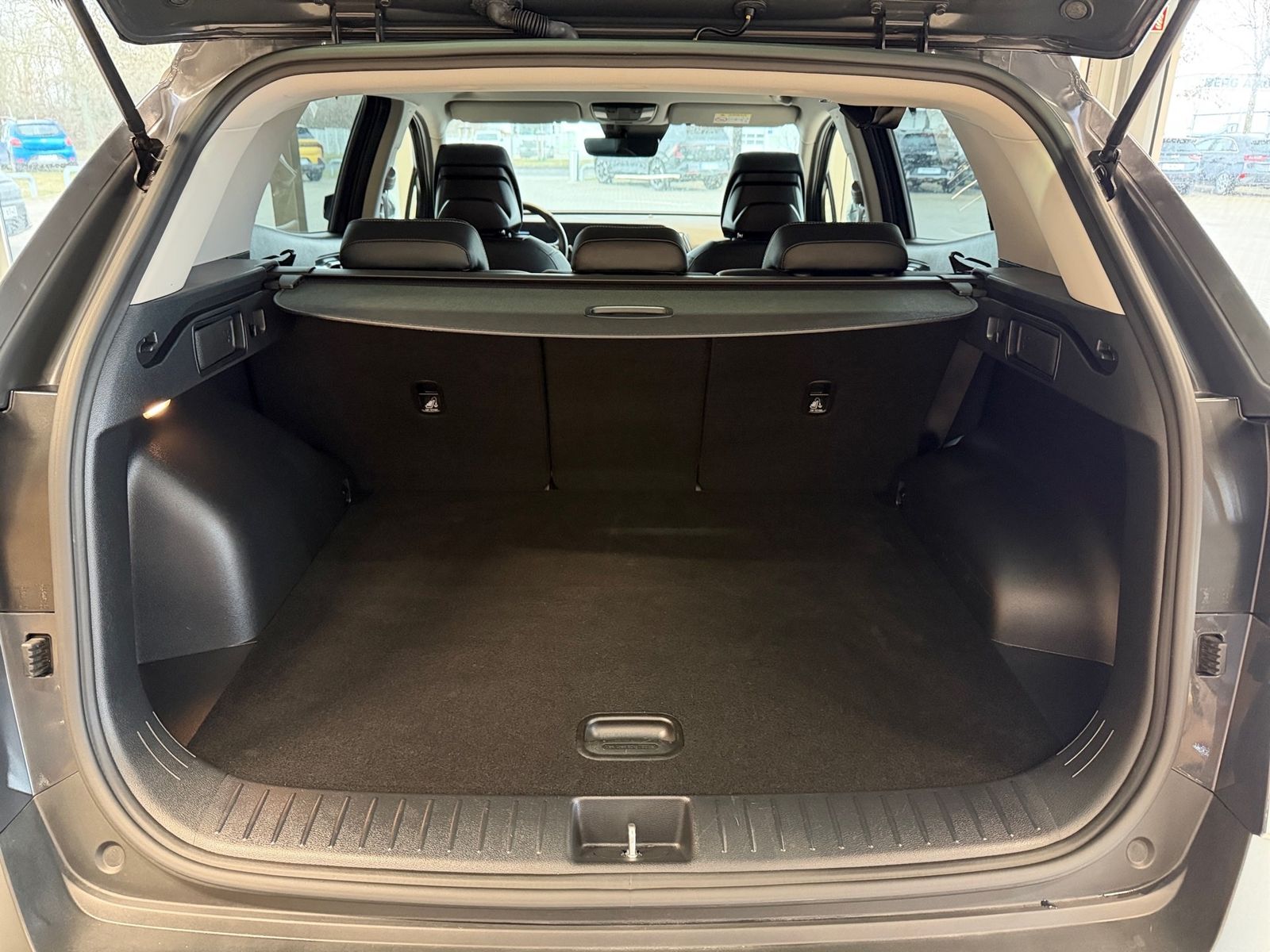 Fahrzeugabbildung Kia SPORTAGE 1.6T 2WD VISION KOM