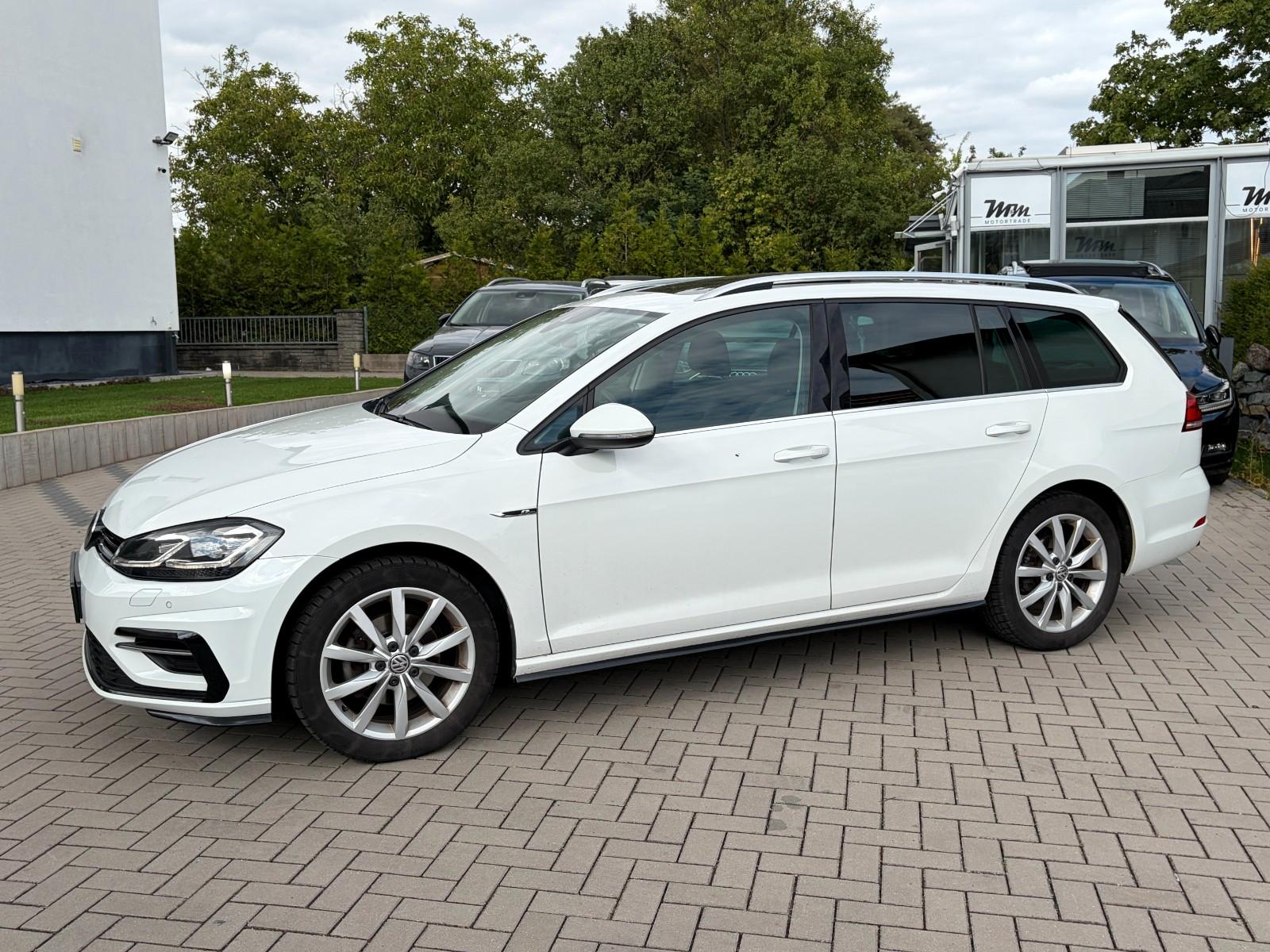 Volkswagen Golf VII Var Highline R Line*Pano*Kamera*ACC